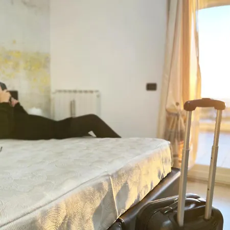 Skyline ホテル チビタベッキア